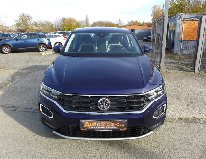 Volkswagen T-Roc 3