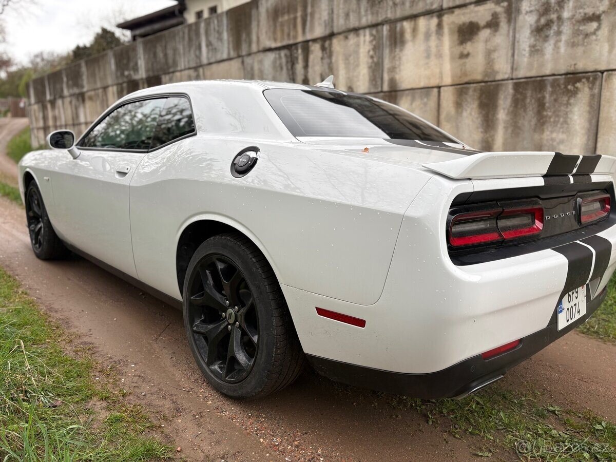 Dodge Challenger Kupé 3,6 l 226 kw
