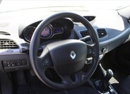 Renault Fluence 12
