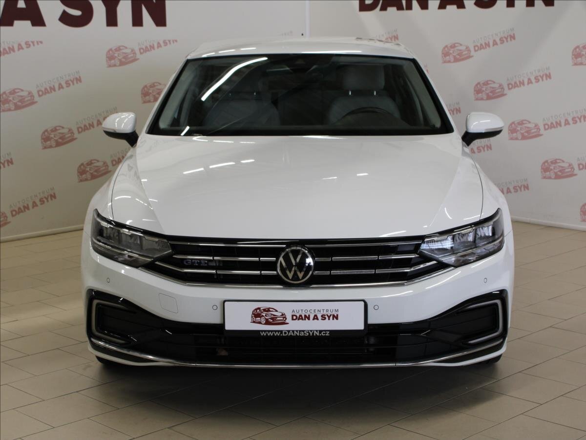 Volkswagen Passat Sedan 1,4 l 115 kw