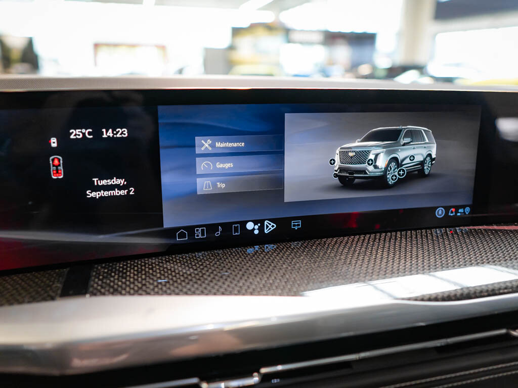 Cadillac Escalade SUV / Terénní 6,2 l 508 kw