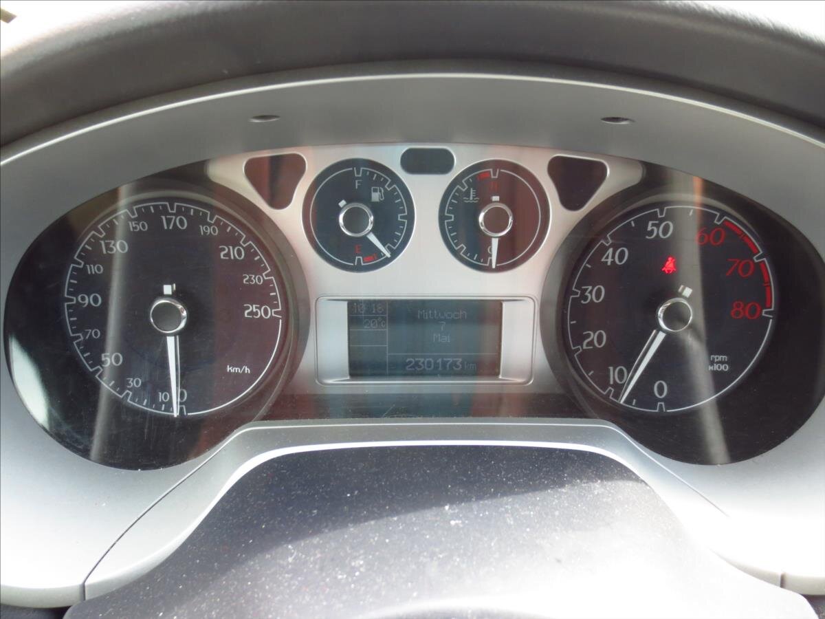 Lancia Delta Hatchback 1,4 l 88 kw