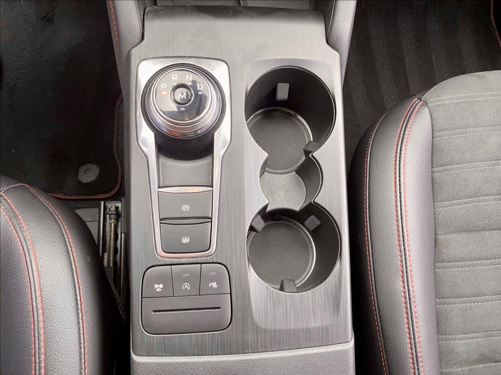 Ford Kuga SUV / Terénní 2,0 l 110 kw