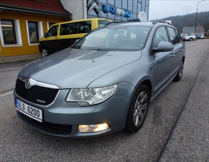 Škoda Superb 2
