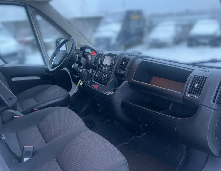 Peugeot Boxer 9
