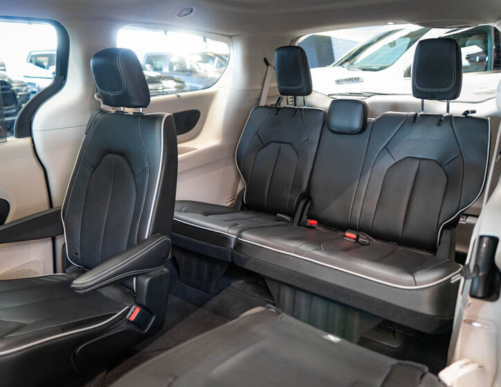 Chrysler Pacifica MPV 3,6 l 221 kw