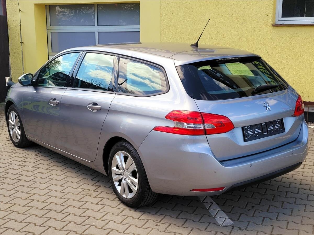 Peugeot 308 Kombi 1,2 l 96 kw