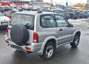 Suzuki Grand Vitara SUV / Terénní 2,0 l 94 kw