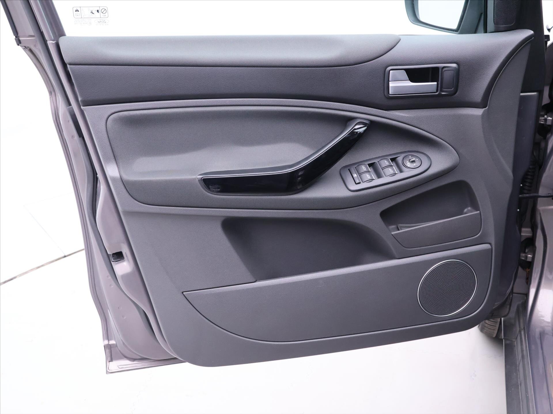 Ford Kuga SUV / Terénní 2,0 l 103 kw