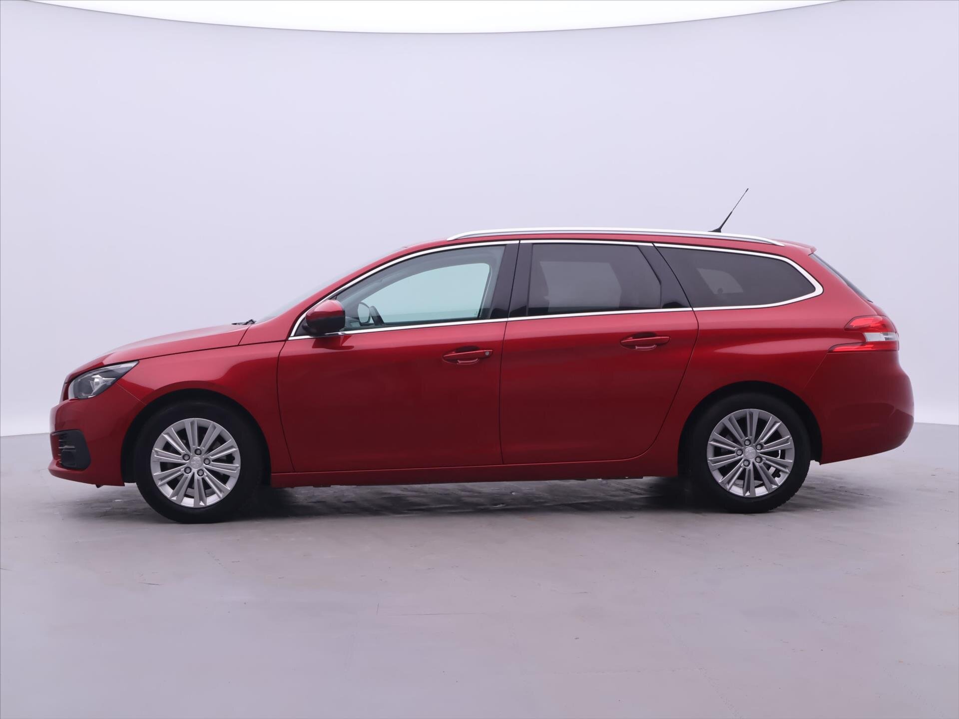 Peugeot 308 Kombi 1,2 l 96 kw