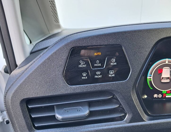 Volkswagen Caddy Skříň 1,5 l 85 kw