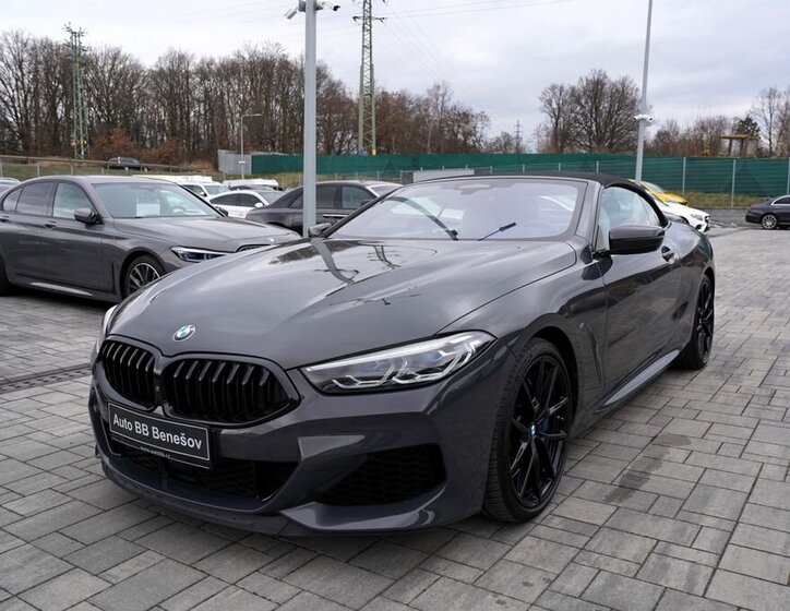 BMW Řada 8 Kabriolet 4,4 l 390 kw