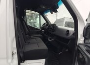 Mercedes-Benz Sprinter 12