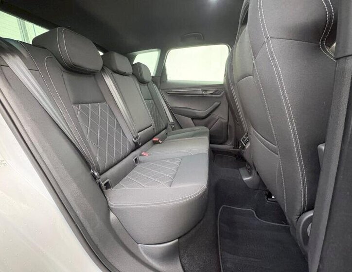 Škoda Karoq SUV 1,5 l 110 kw