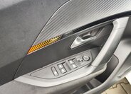 Peugeot 2008 SUV 1,2 l 96 kw