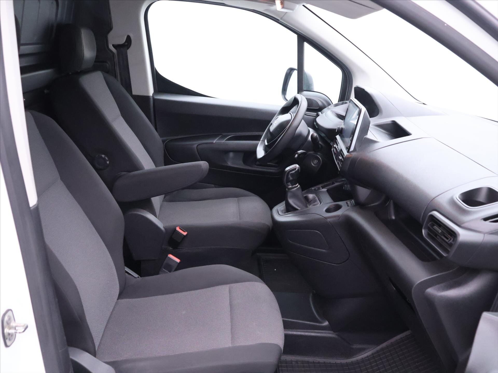 Peugeot Partner Ostatní 1,5 l 75 kw