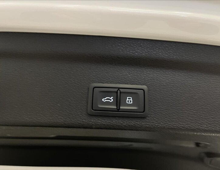 Audi Q3 SUV 1,5 l 110 kw