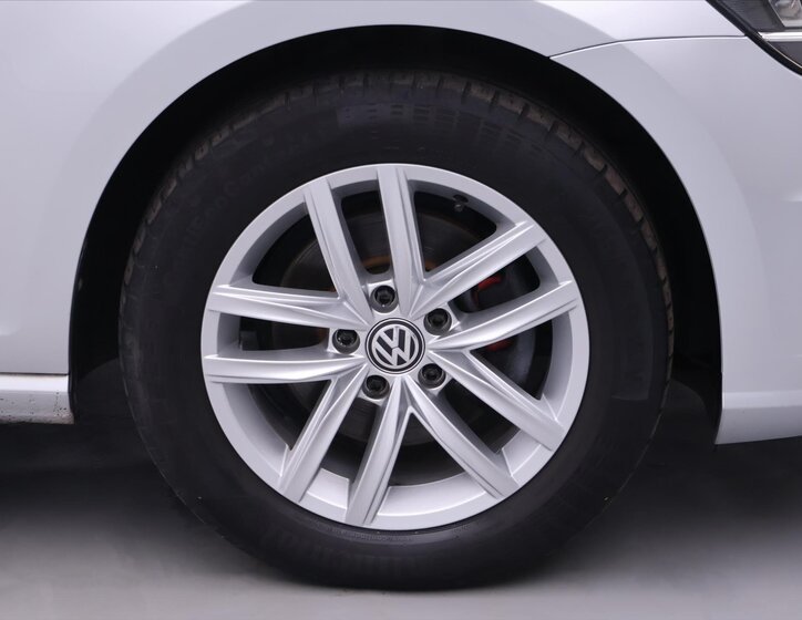 Volkswagen Golf Kombi 2,0 l 110 kw