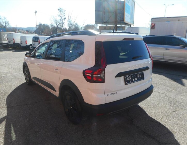 Dacia Jogger Kombi 999,0 81 kw