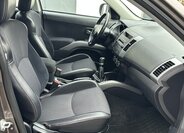 Mitsubishi Outlander SUV 2,3 l 130 kw