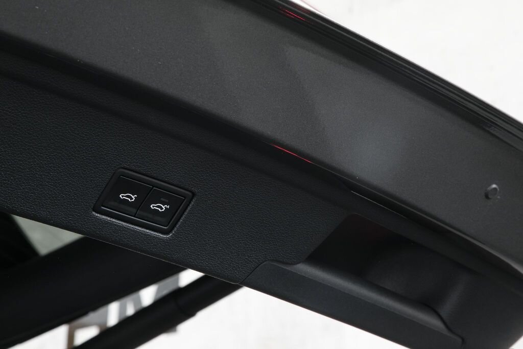 Volkswagen Touareg SUV / Terénní 3,0 l 210 kw