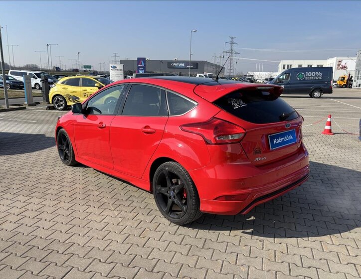Ford Focus Hatchback 1,5 l 110 kw