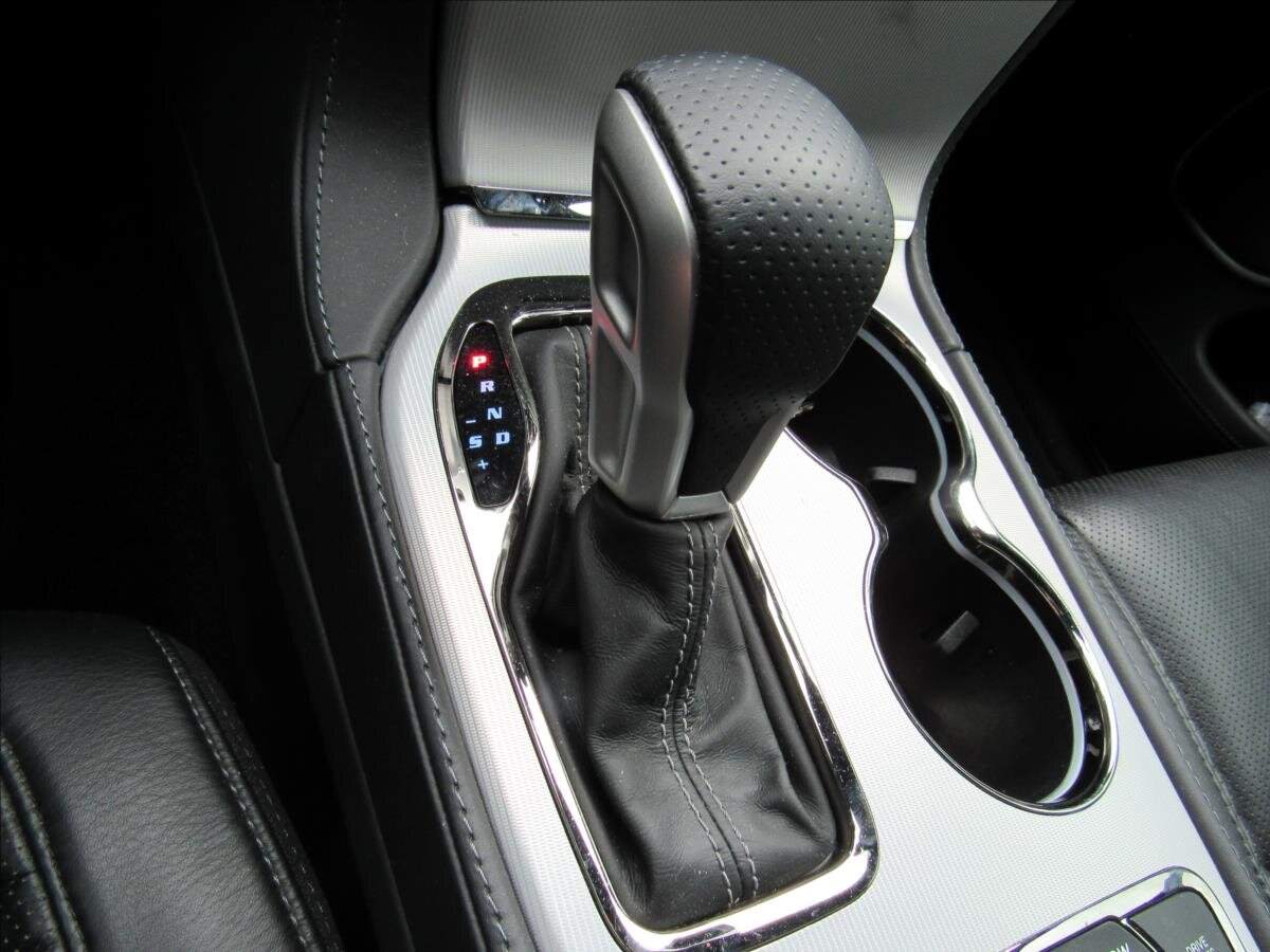 Jeep Grand Cherokee SUV / Terénní 6,2 l 527 kw