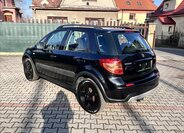 Suzuki SX4 Hatchback 1,6 l 88 kw