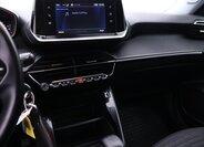 Peugeot 2008 SUV / Terénní 1,2 l 74 kw