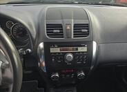 Suzuki SX4 16