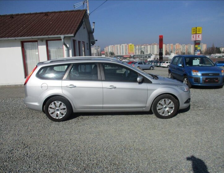 Ford Focus Kombi 1,6 l 74 kw