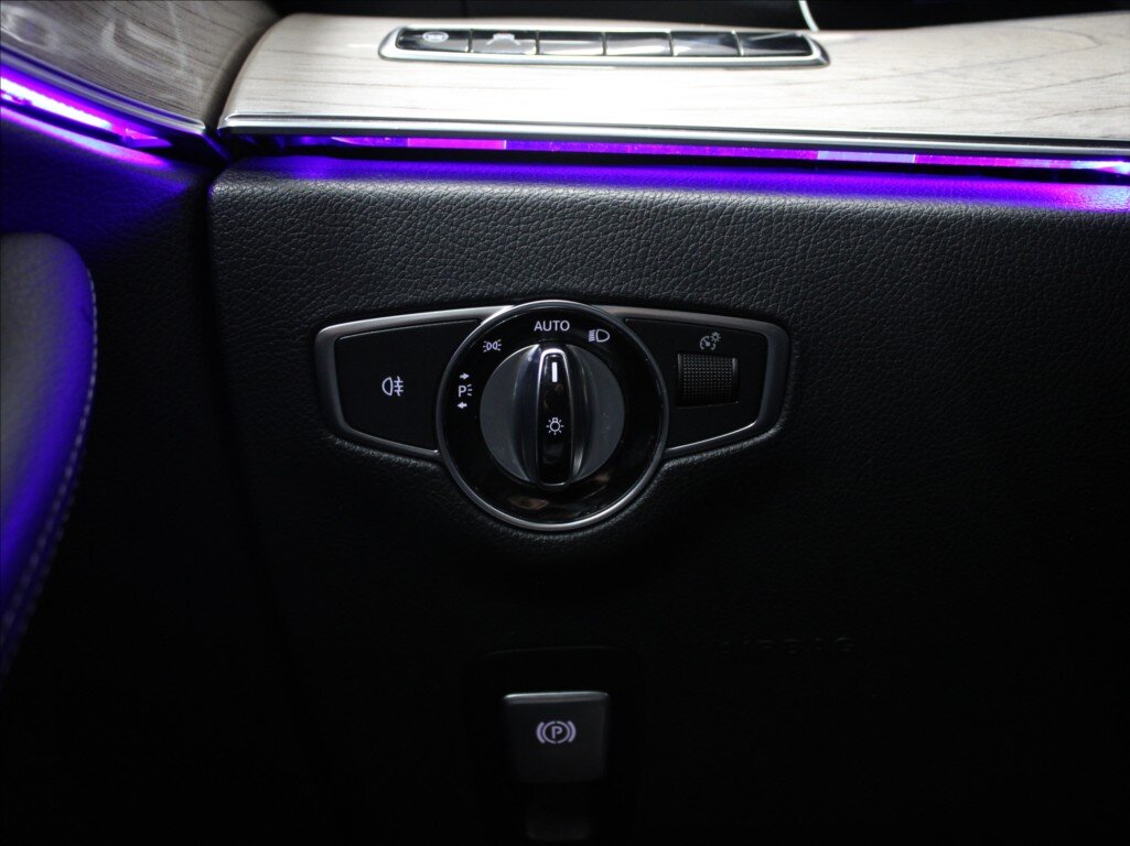 Mercedes-Benz Třídy E Kupé 2,0 l 143 kw