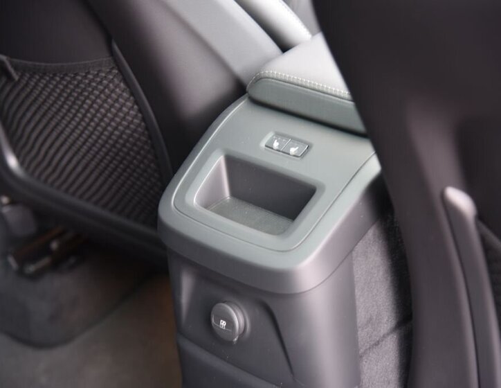 Volvo XC60 SUV / Terénní 2,0 l 186 kw