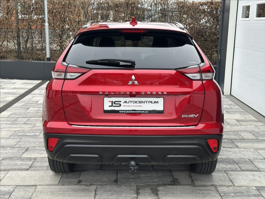 Mitsubishi Eclipse Cross SUV / Terénní 2,4 l 138 kw