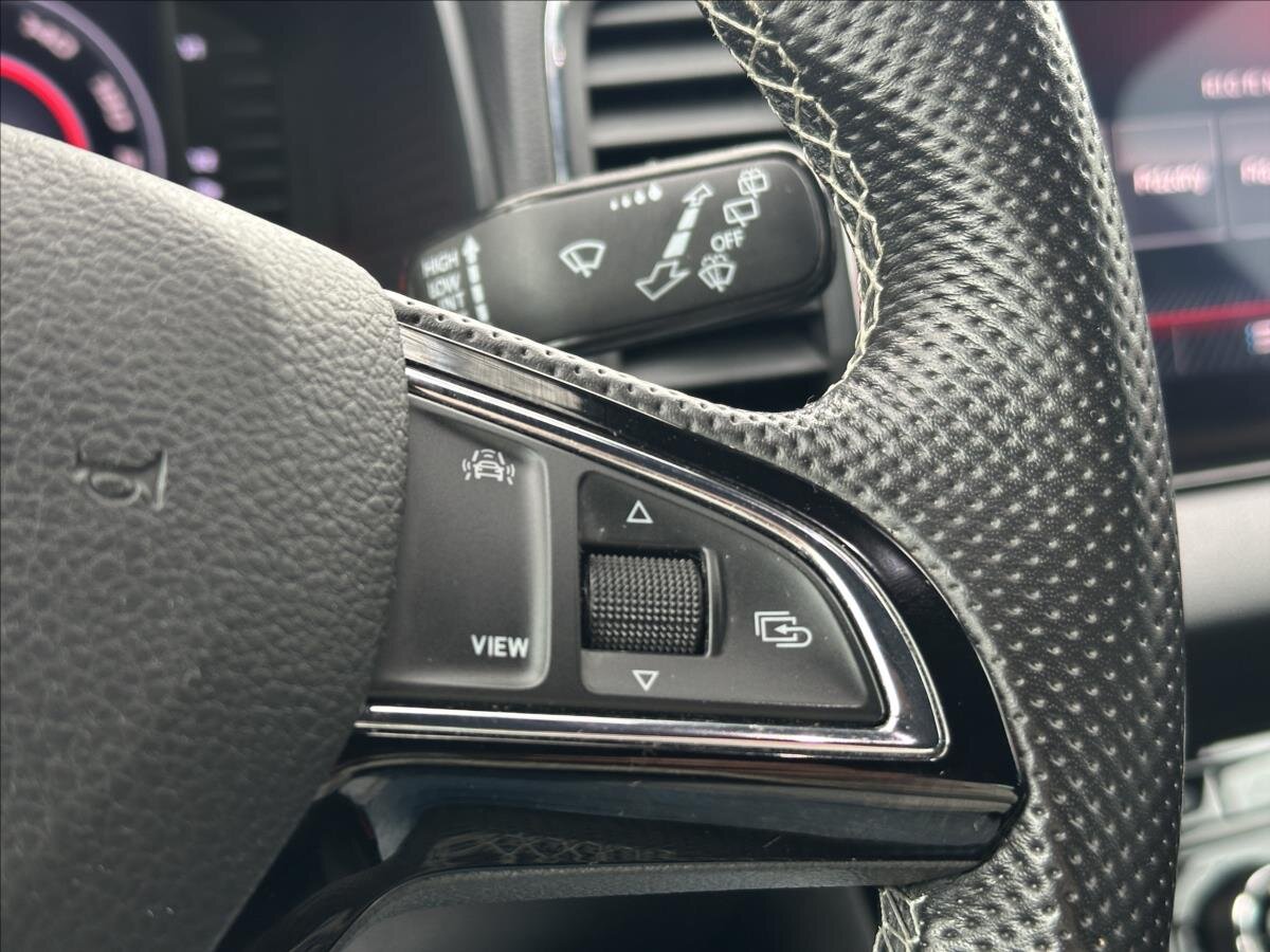 Škoda Karoq SUV / Terénní 2,0 l 140 kw