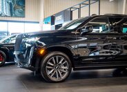 Cadillac Escalade 13