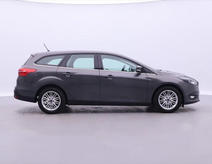 Ford Focus Kombi 999,0 92 kw