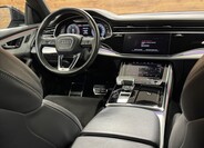 Audi Q8 26