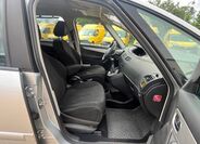 Citroën C4 Picasso 19