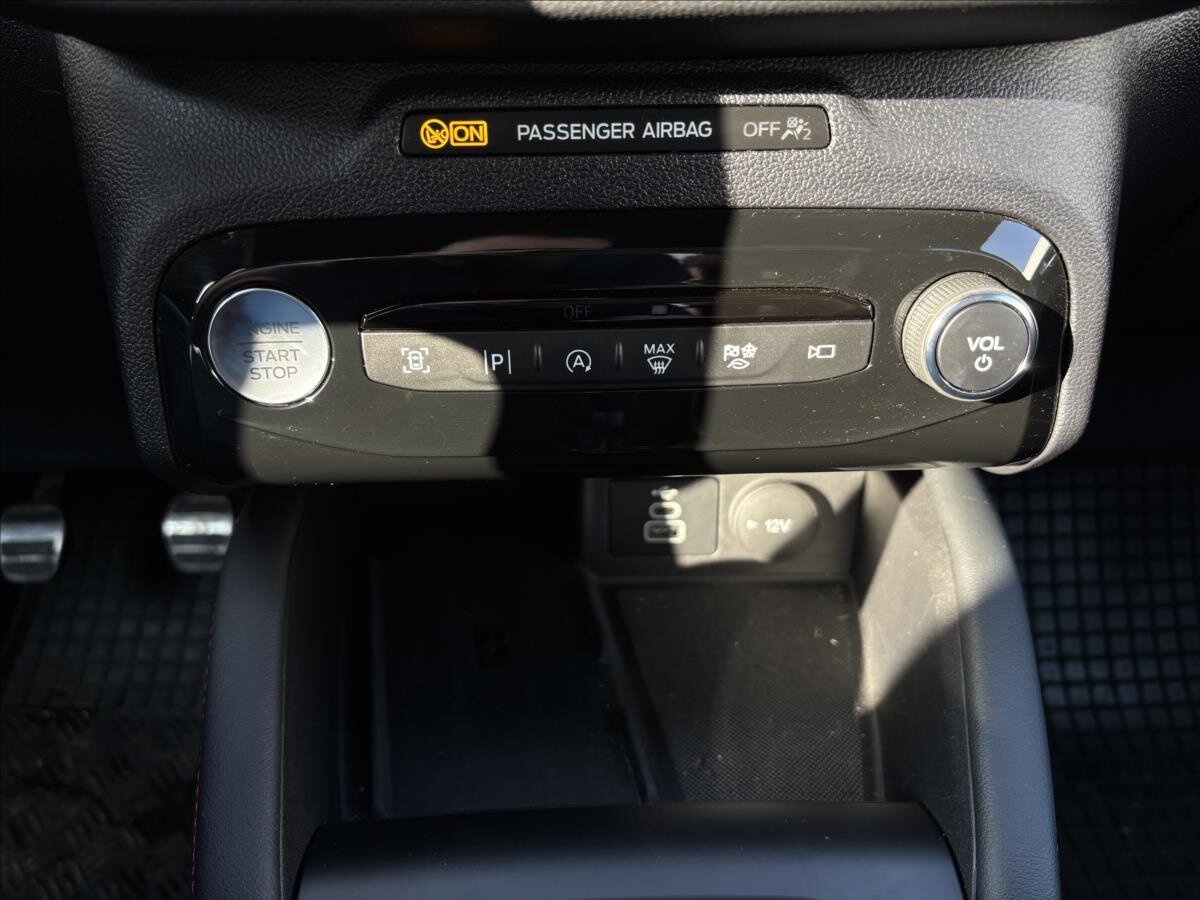 Ford Kuga SUV / Terénní 1,5 l 110 kw