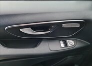 Mercedes-Benz Vito 12