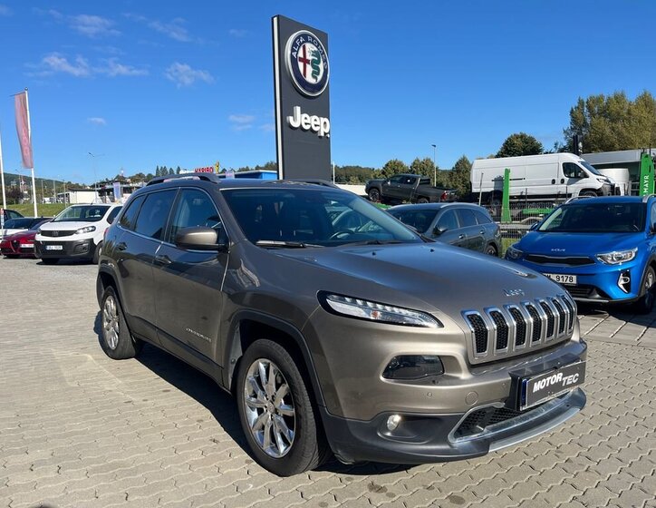 Jeep Cherokee 2