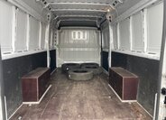 Opel Movano Skříň 2,2 l 121 kw