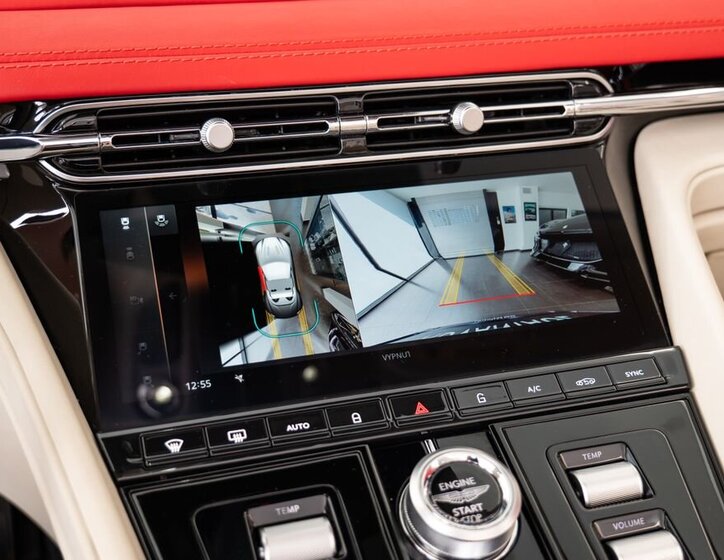 Aston Martin Ostatní Kabriolet 4,0 l 500 kw