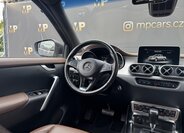 Mercedes-Benz Třídy X 12