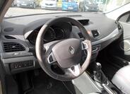 Renault Fluence 19