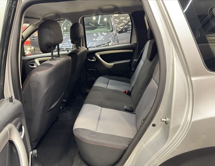 Dacia Duster SUV / Terénní 1,6 l 77 kw