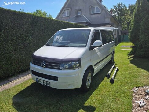 Volkswagen Caravelle Kombi 2,0 l 103 kw