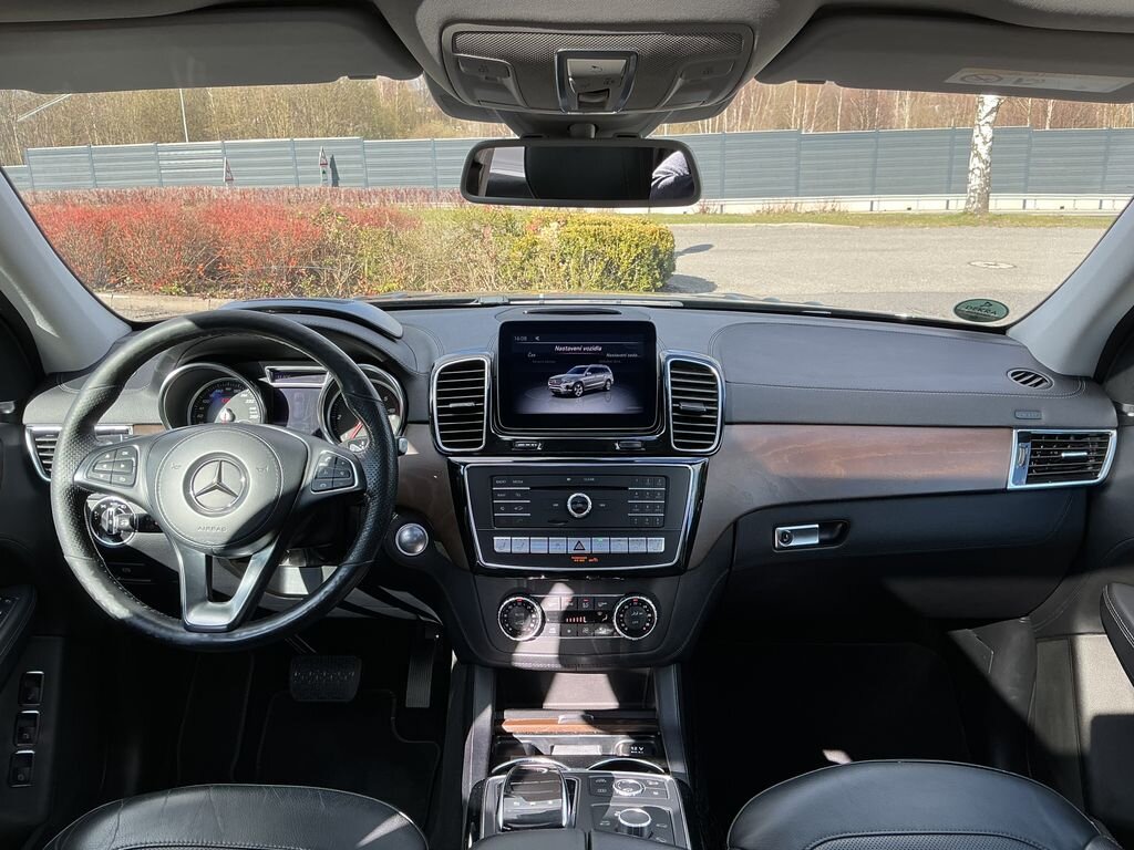 Mercedes-Benz GLS SUV / Terénní 3,0 l 190 kw