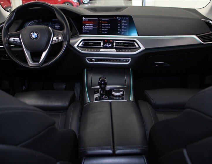 BMW X5 SUV / Terénní 3,0 l 245 kw